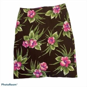 Women’s size 4 Jones New York Hawaiian Floral skirt